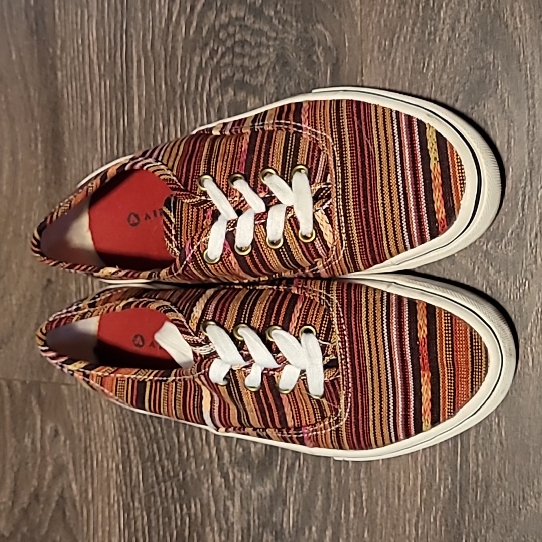 Airwalk Size 6